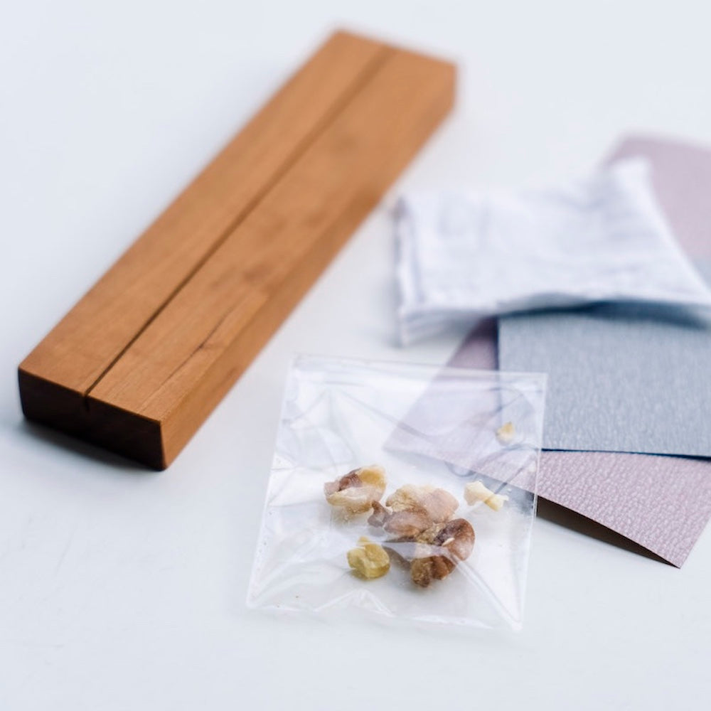 じぶんで磨くかるたスタンド